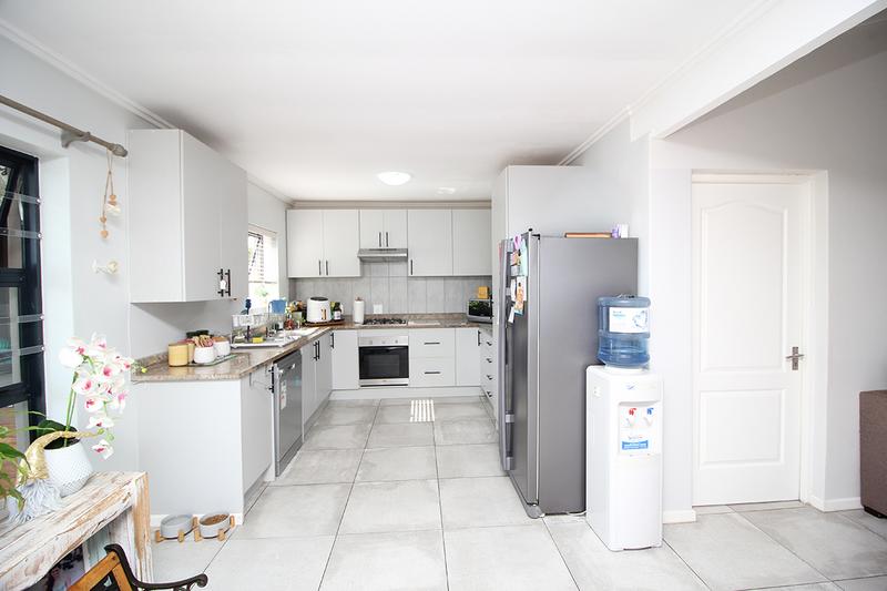 2 Bedroom Property for Sale in Reebok Western Cape